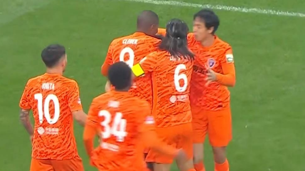 熊猫体育官方入口-3-0！3-1！中超战报：申花大获全胜，河南高开低走，大连主场翻车